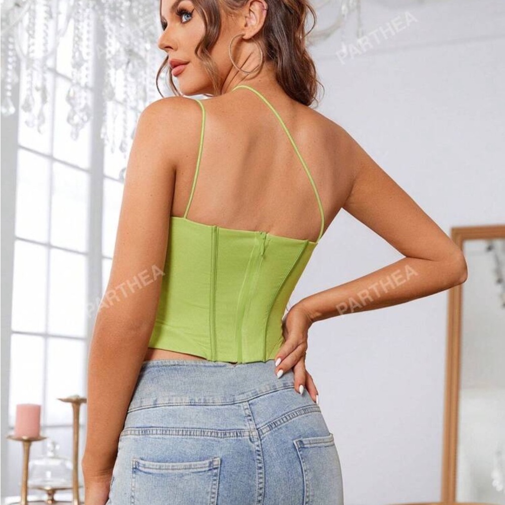 Elegant Green Women's Top - Picture 4 of 6